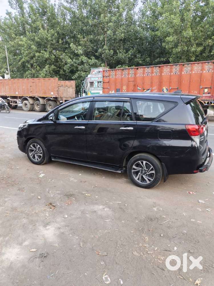 Toyota Innova Crysta 2.4 V 7 Str, 2022, Diesel