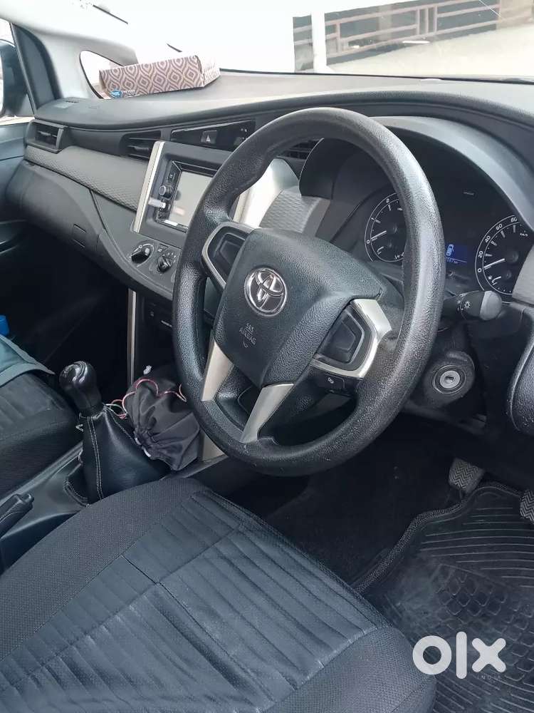 Toyota Innova Crysta 2017 Diesel 95000 Km Driven