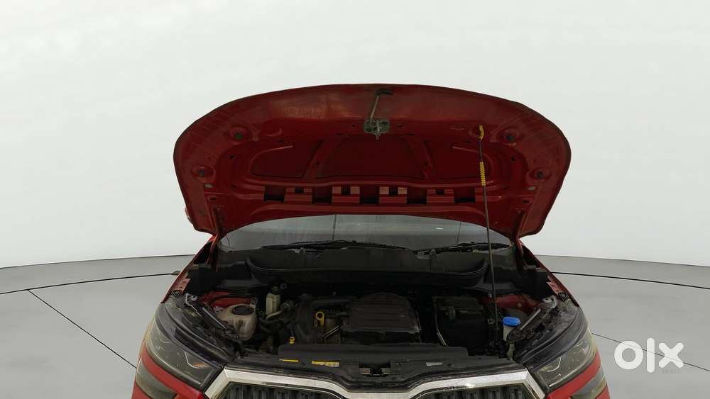 Skoda Kushaq 1.0 Tsi Style, 2022, Petrol