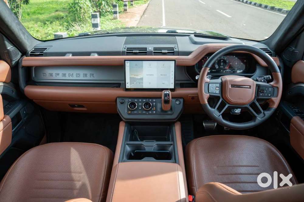 Land Rover Defender 5.0 110 Carpathian, 2025, Petrol