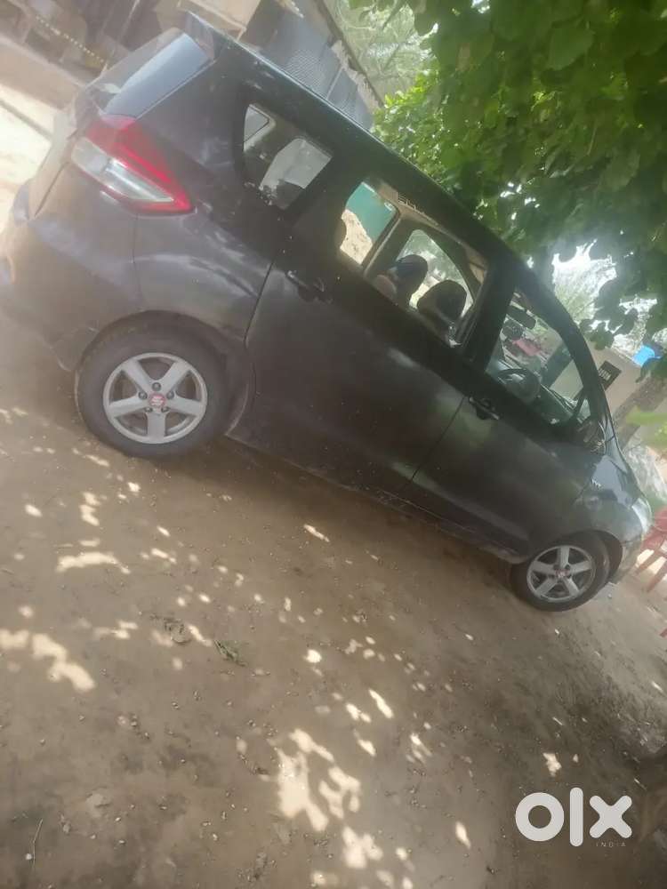 Maruti Suzuki Ertiga Vxi 2017