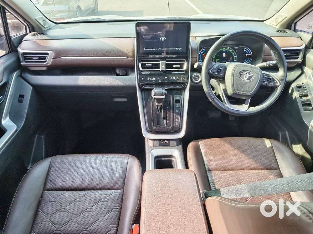 Toyota Innova Hycross 2.0 Zx Hybrid 7 Str, 2023, Petrol