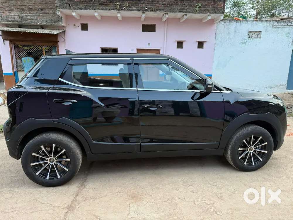 Mahindra Xuv 3xo 2026 Petrol 3000 Km Driven