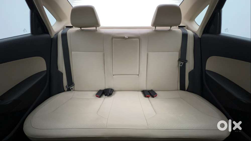 Volkswagen Vento 1.6 Highline, 2022, Petrol