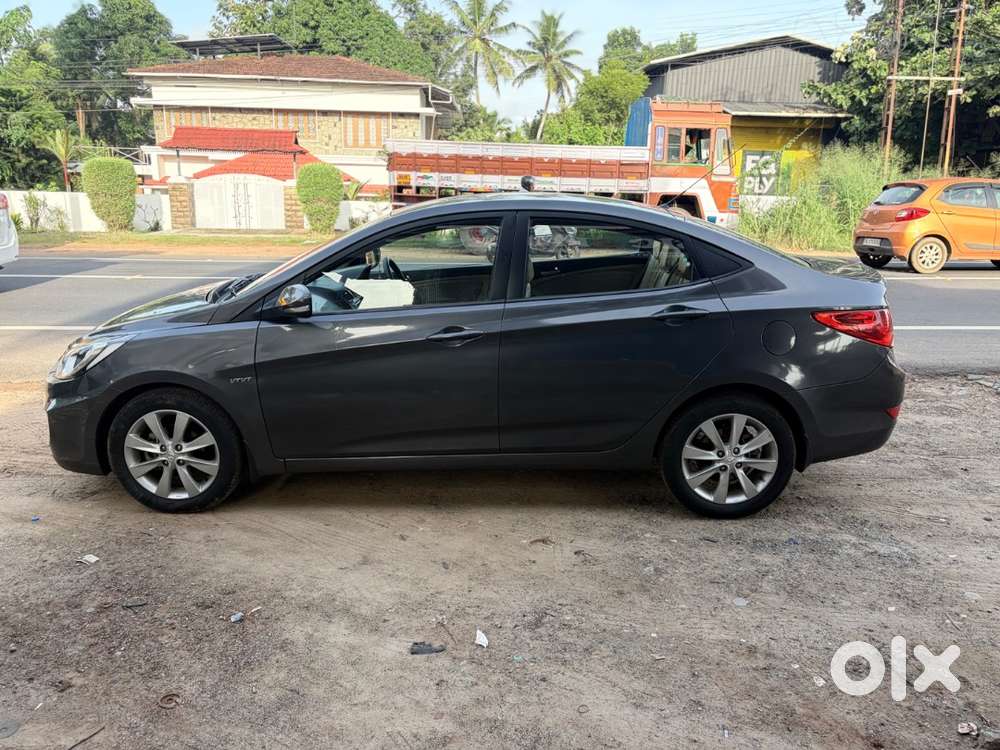 Hyundai Verna 2012 Petrol 32630 Km Driven