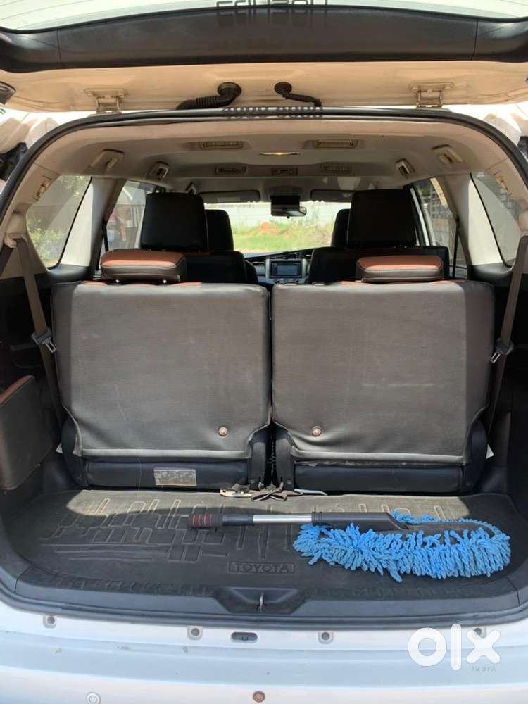 Toyota Innova Crysta 2016 Diesel Well Maintained