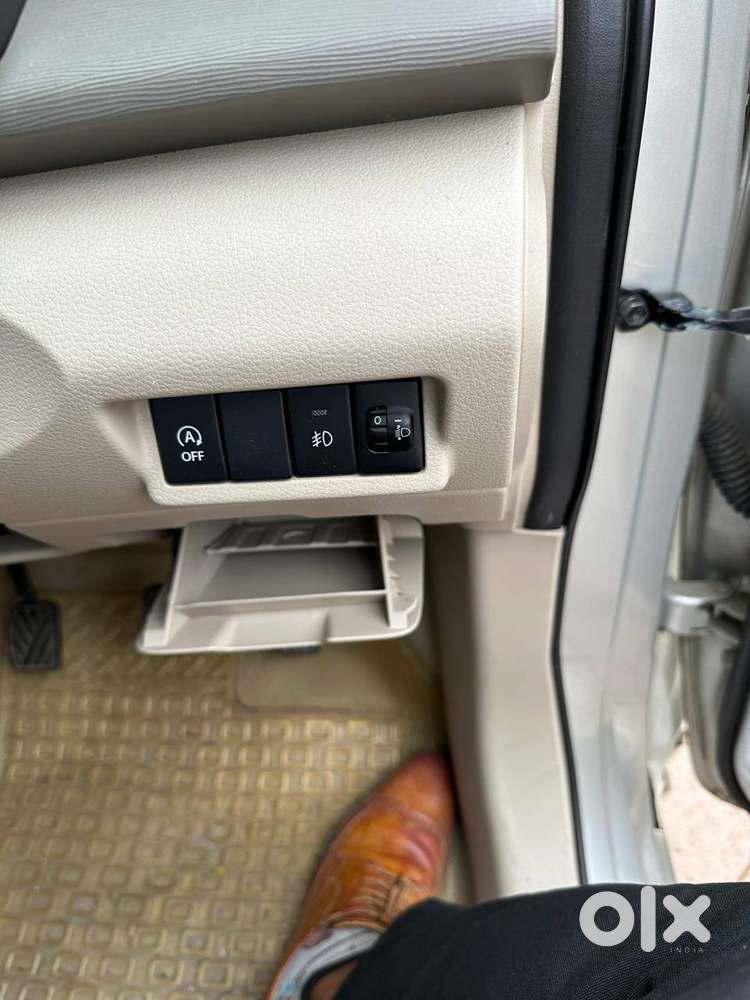 Ertiga Smart Hybrid Vxi 1.5l 5mt - 2019 November Model
