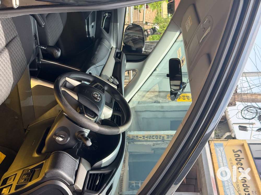 Toyota Innova Crysta 2019 2.8 Diesel Well Maintained