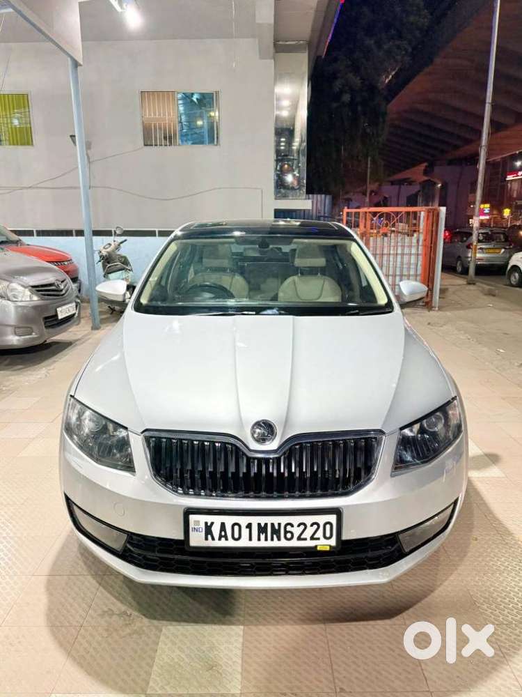 Skoda Octavia Style Plus 1.8 Tsi At, 2016, Petrol