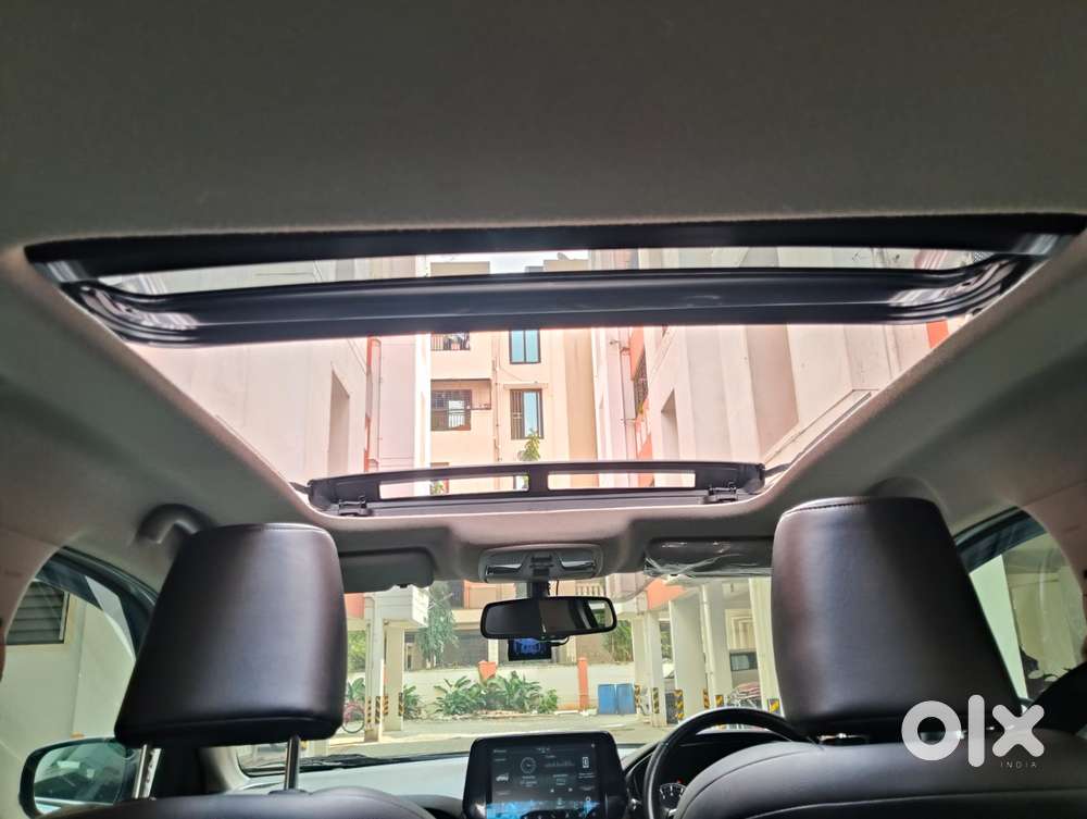 Maruti Suzuki Grand Vitara 1.5 Alpha Smart Hybrid At, 2023, Petrol