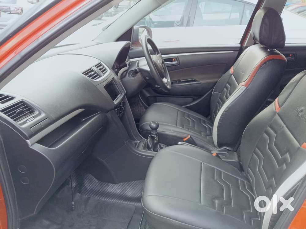 Maruti Suzuki Swift Vxi + Manual, 2017, Petrol