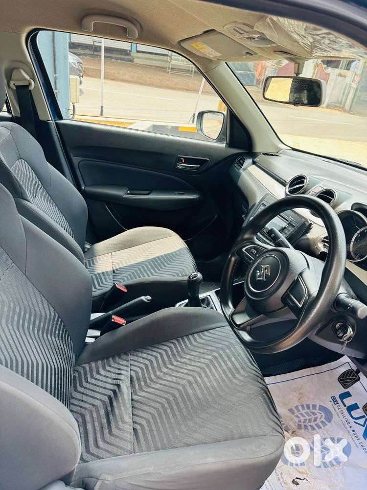 Maruti Suzuki Swift Vxi + Manual, 2020, Petrol
