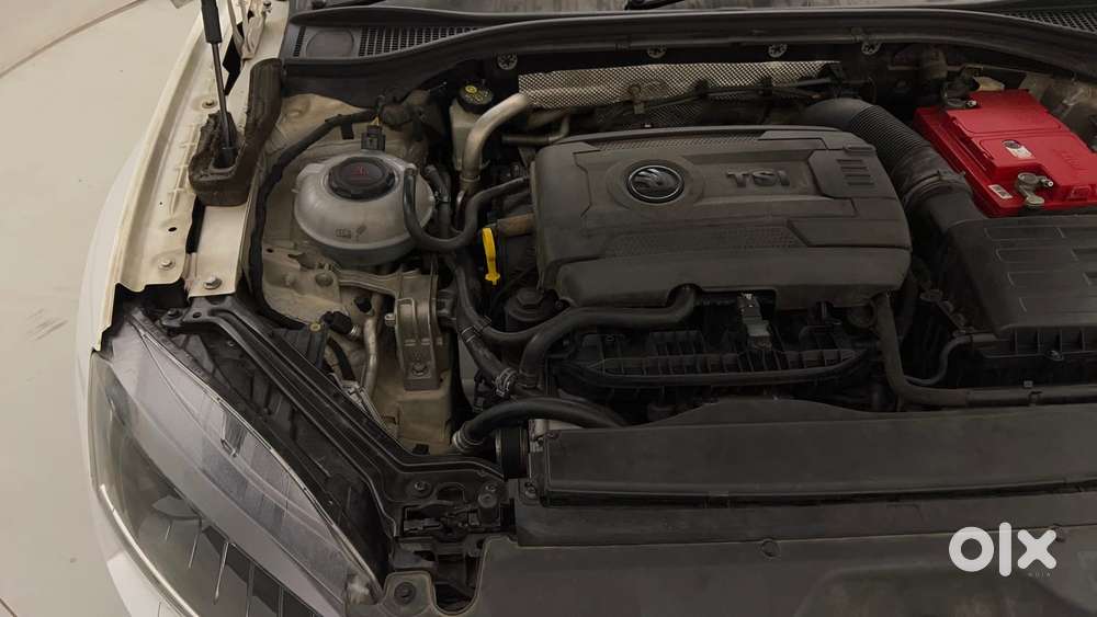 Skoda Superb Lk 1.8 Tsi At, 2019, Petrol