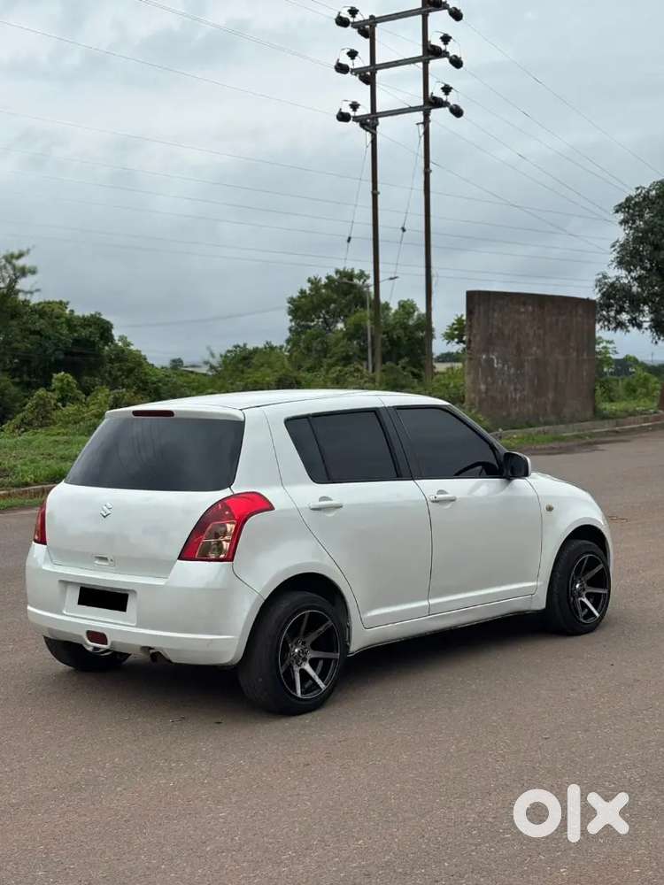 Maruti Suzuki Swift Vdi Diesel 2011  1st Owner  Well Maintained
