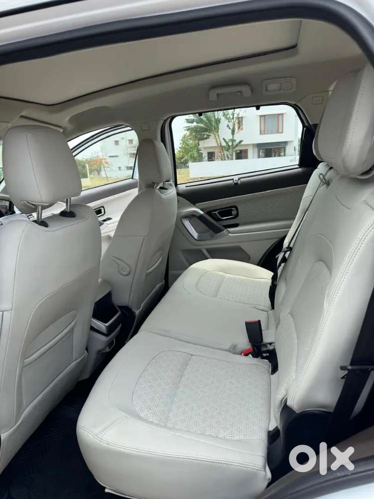 Tata Safari 2025 Diesel 32000 Km Driven