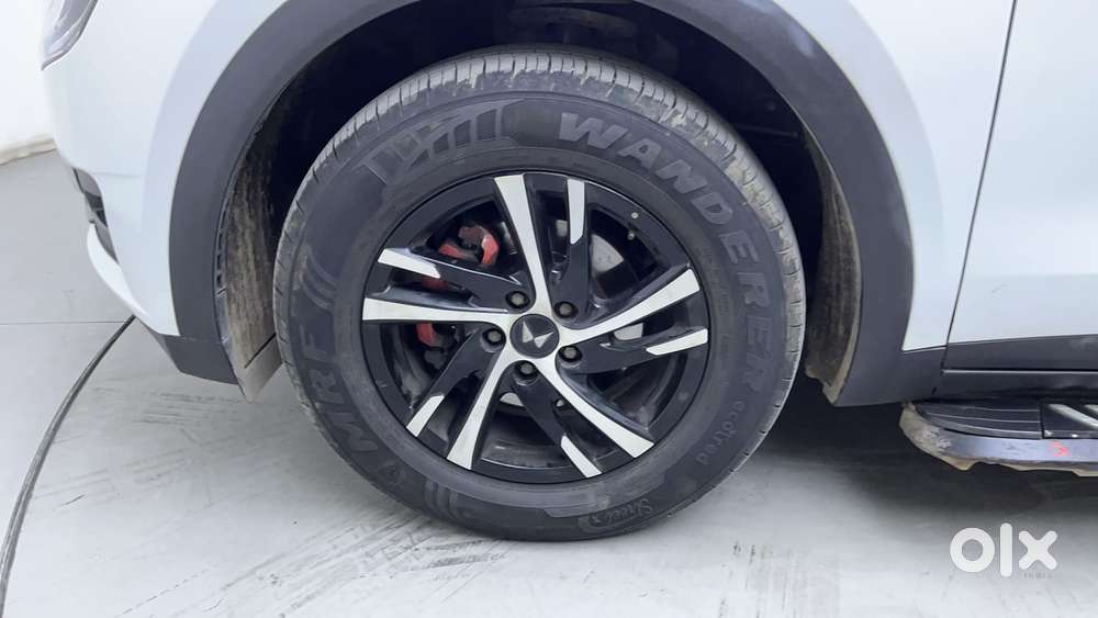 Mahindra Xuv700 2.2 Ax 5 Diesel Mt Str, 2023, Diesel