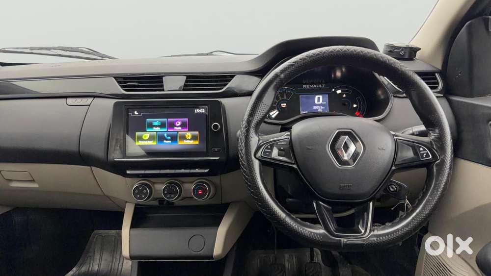 Renault Triber Rxt, 2023, Petrol