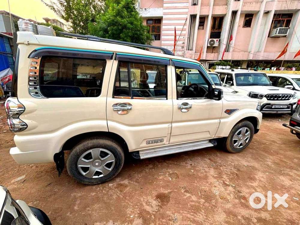 Mahindra Scorpio S4, 2017, Diesel