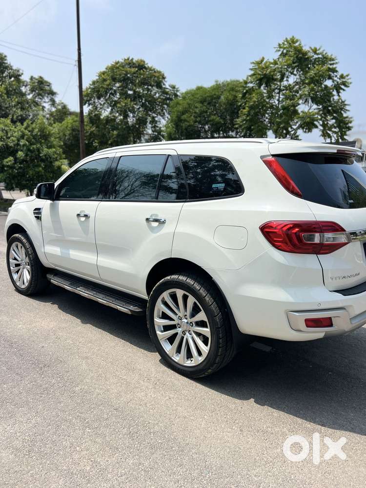 Ford Endeavour 3.2 Titanium At 4x4, 2017, Diesel