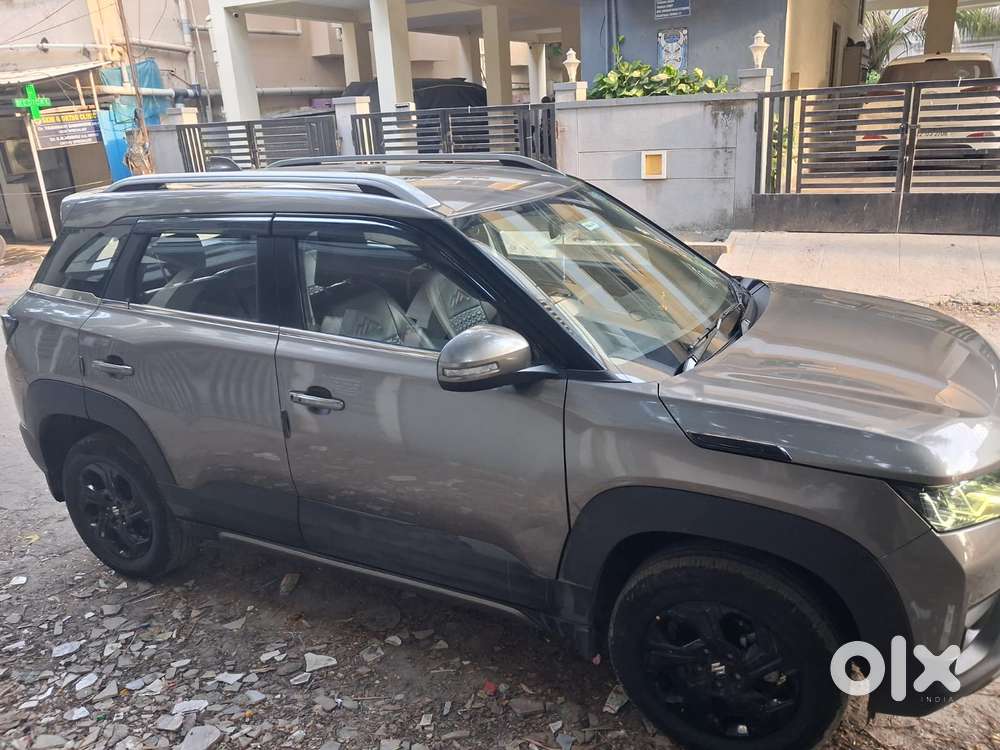 Maruti Suzuki Brezza 1.5 Zxi At Smart Hybrid, 2023, Petrol