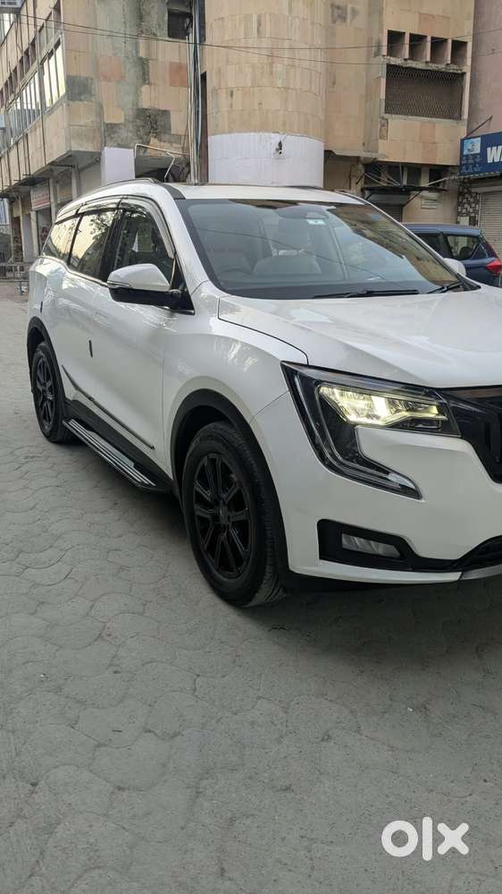 Mahindra Xuv700 2.0 Ax 7 Petrol At Str, 2021, Petrol