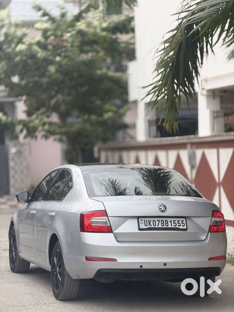 Skoda Octavia Ambition 2.0 Tdi At, 2014, Diesel