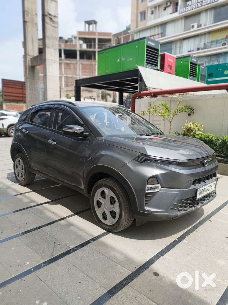 Tata Nexon Pure Plus (s) Petrol Amt, 2024, Petrol