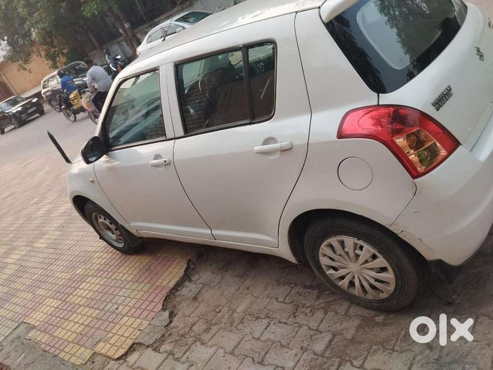 Maruti Suzuki Swift 2011 Cng & Hybrids Good Condition