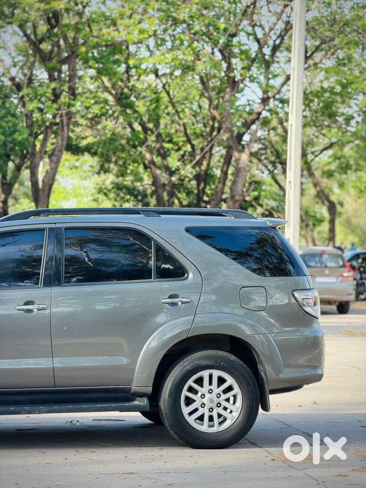 Toyota Fortuner Diesel 2012