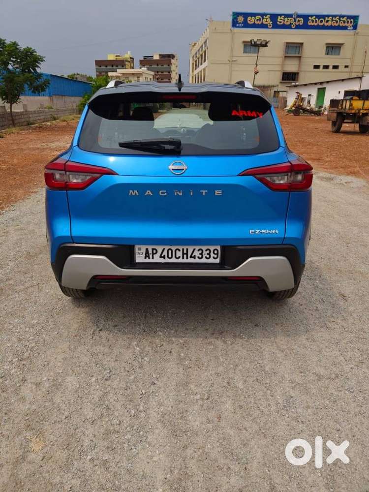 Nissan Magnite 1.0 Xv Premium Dual Tone, 2024, Petrol
