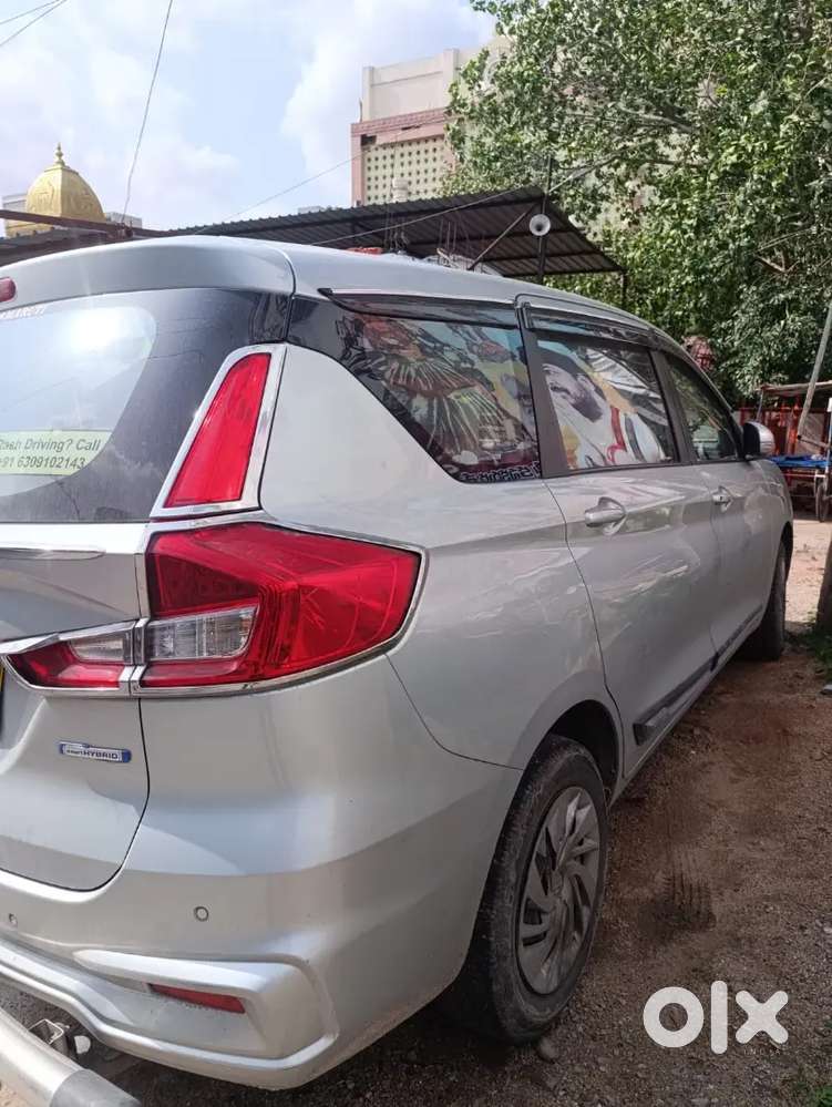 Maruti Suzuki Ertiga Vxi 2025