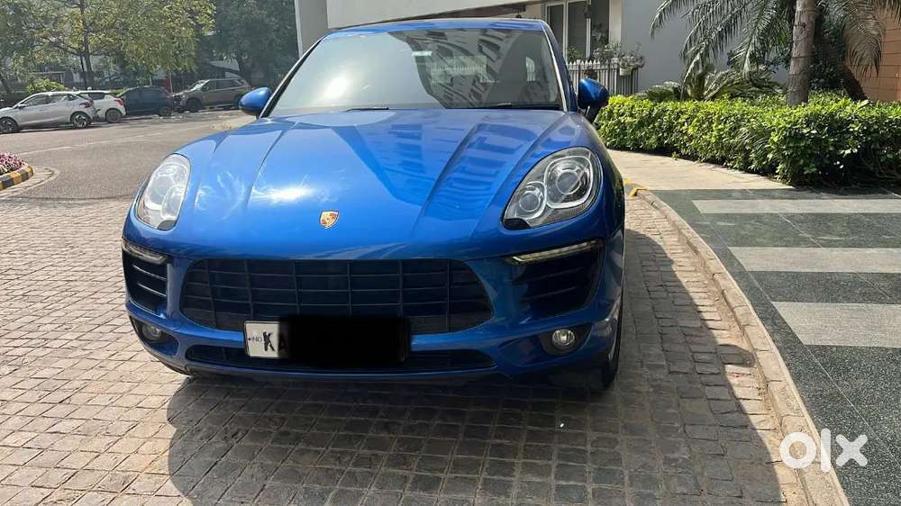 2018 Porsche Macan Turbo