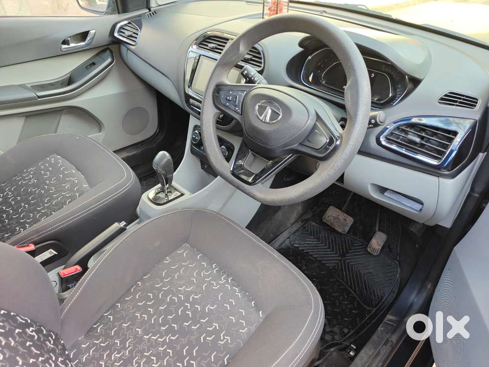 Tata Tiago 1.2 Revotron Xza, 2022, Petrol