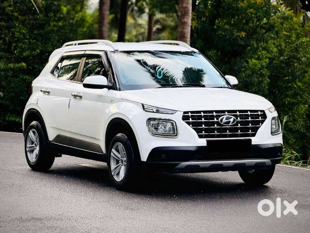 Hyundai Venue 1.2 S Plus, 2020, Petrol