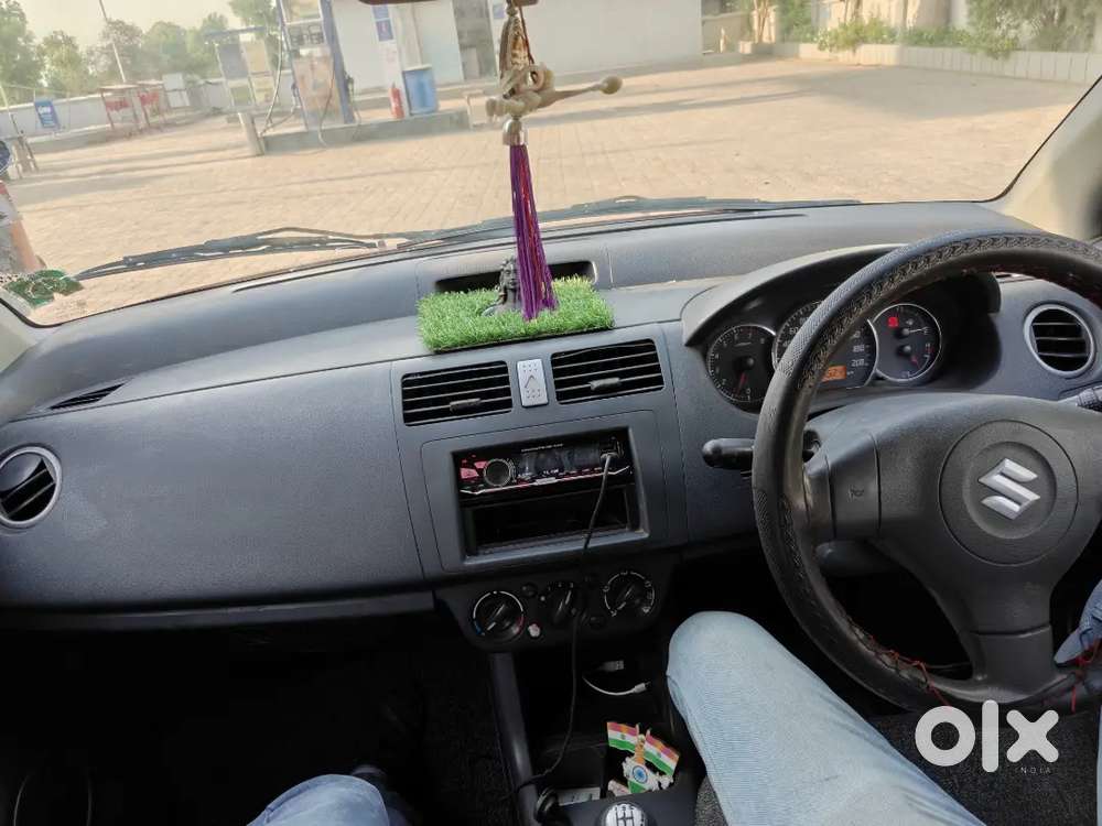 Maruti Suzuki Swift 2009 Petrol 123000 Km Driven