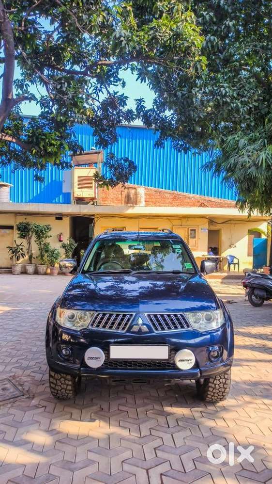 Mitsubishi Pajero Sport 2014 Diesel Good Condition