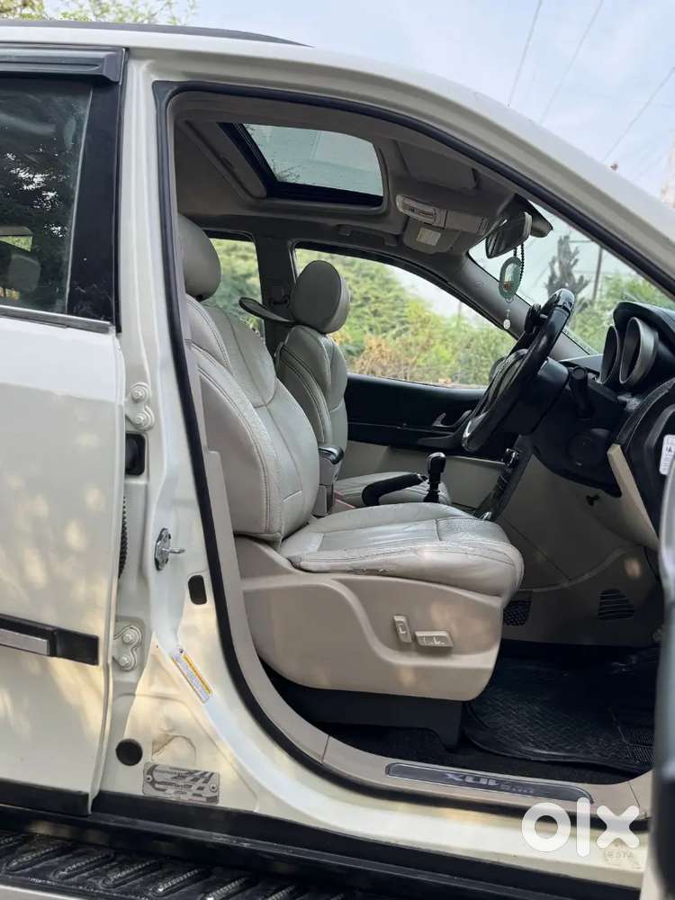 Mahindra Xuv500 2017 W10 Single Owner Sunroof
