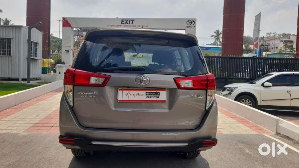 Toyota Innova Crysta 2.4 Gx Limited Edition At 7 Str, 2022, Diesel
