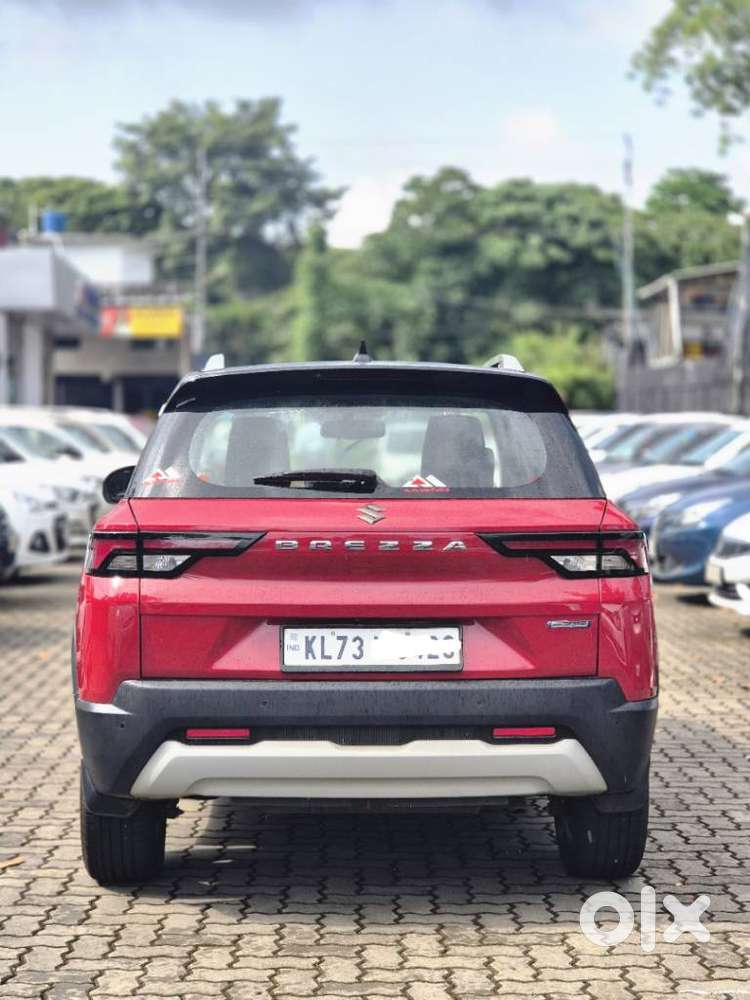 Maruti Suzuki Brezza 1.5 Zxi Plus Smart Hybrid Dual Tone, 2023, Petr..