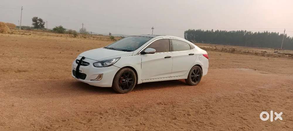 Hyundai Verna 2011 Petrol Well Maintained