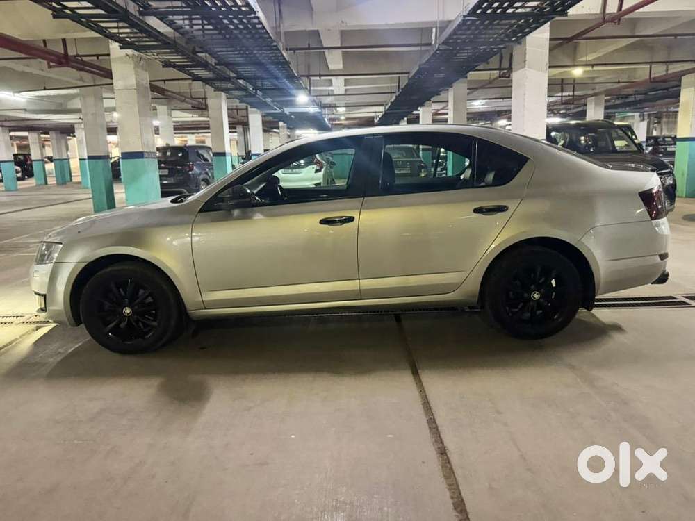Skoda Octavia 2015 Petrol 78000 Km Driven
