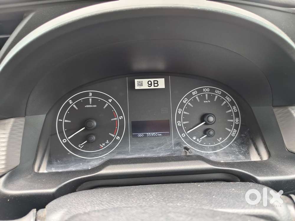 Toyota Innova Crysta 2.4 G Mt, 2023, Diesel