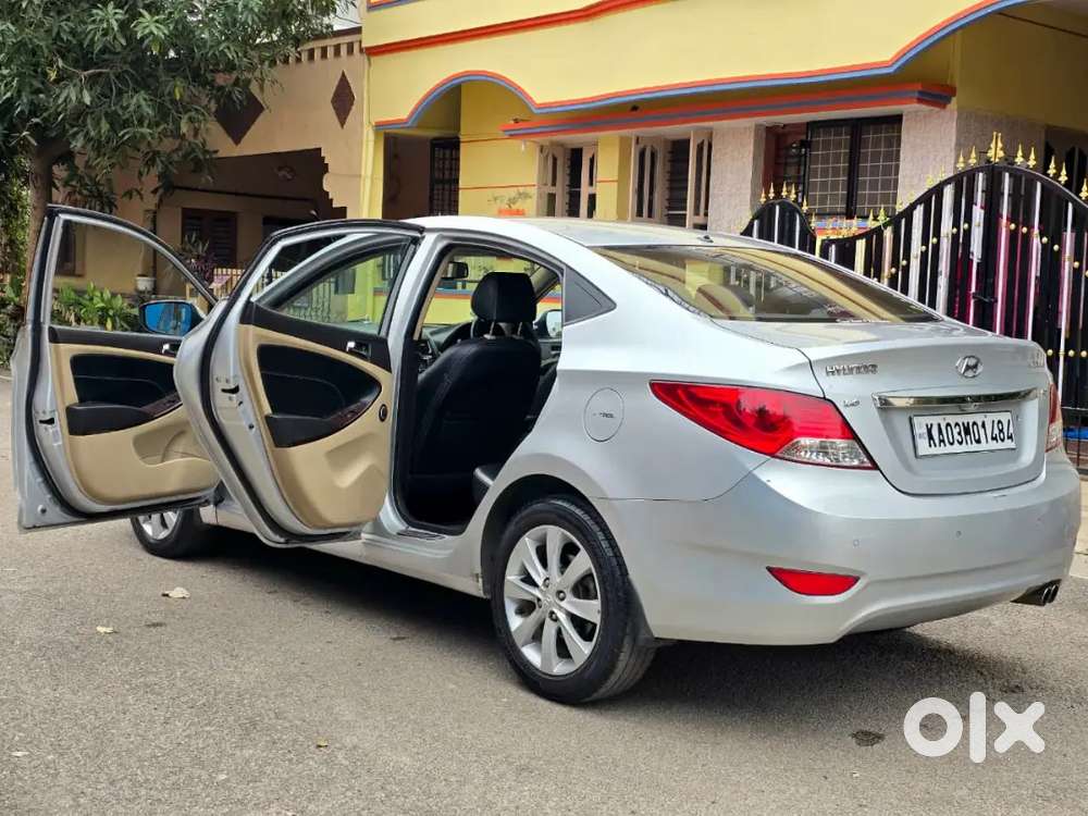 Hyundai Verna 2012 Petrol Well Maintained