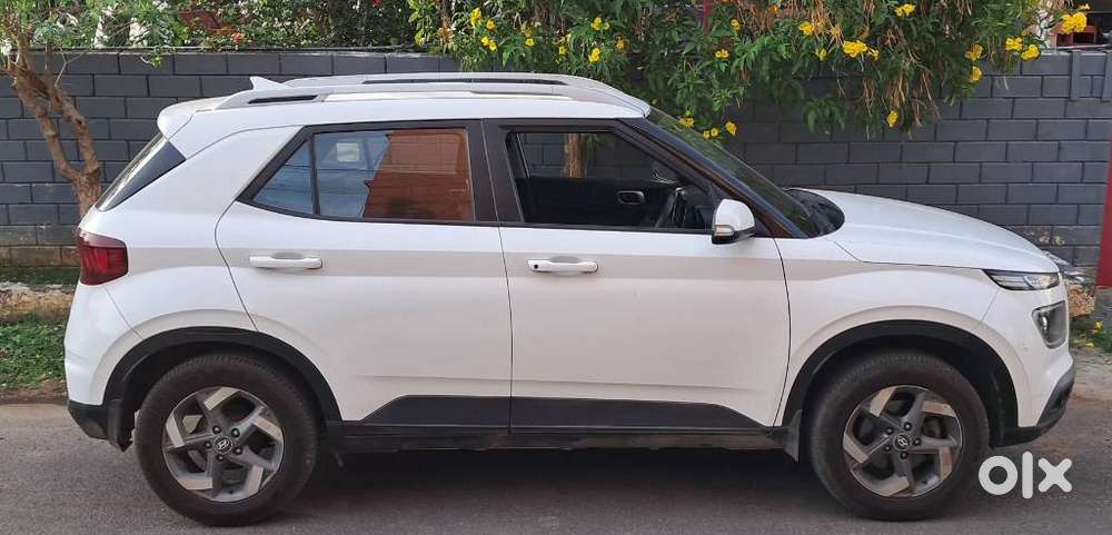 Hyundai Venue, 2020, Petrol