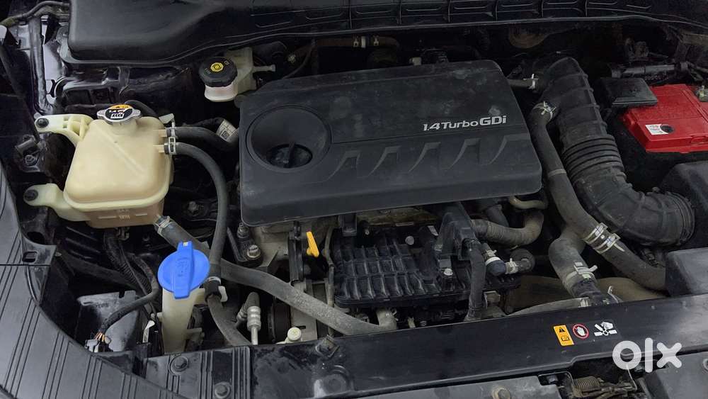 Kia Carens 1.4 Luxury Plus Dct 7 Str, 2022, Petrol