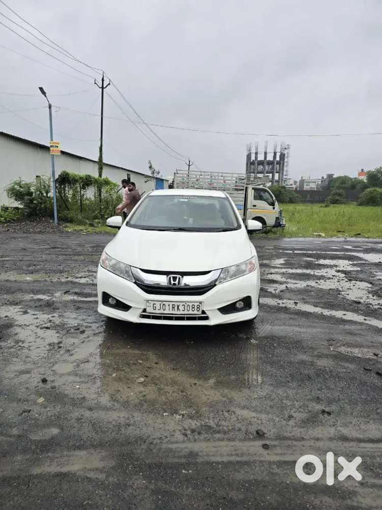 Honda City 1.5 V 2015