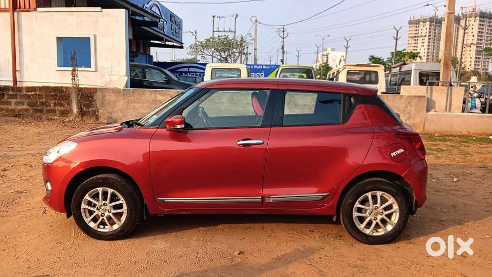 Maruti Suzuki Swift Vxi 1.2 Abs Bs-iv, 2018, Petrol