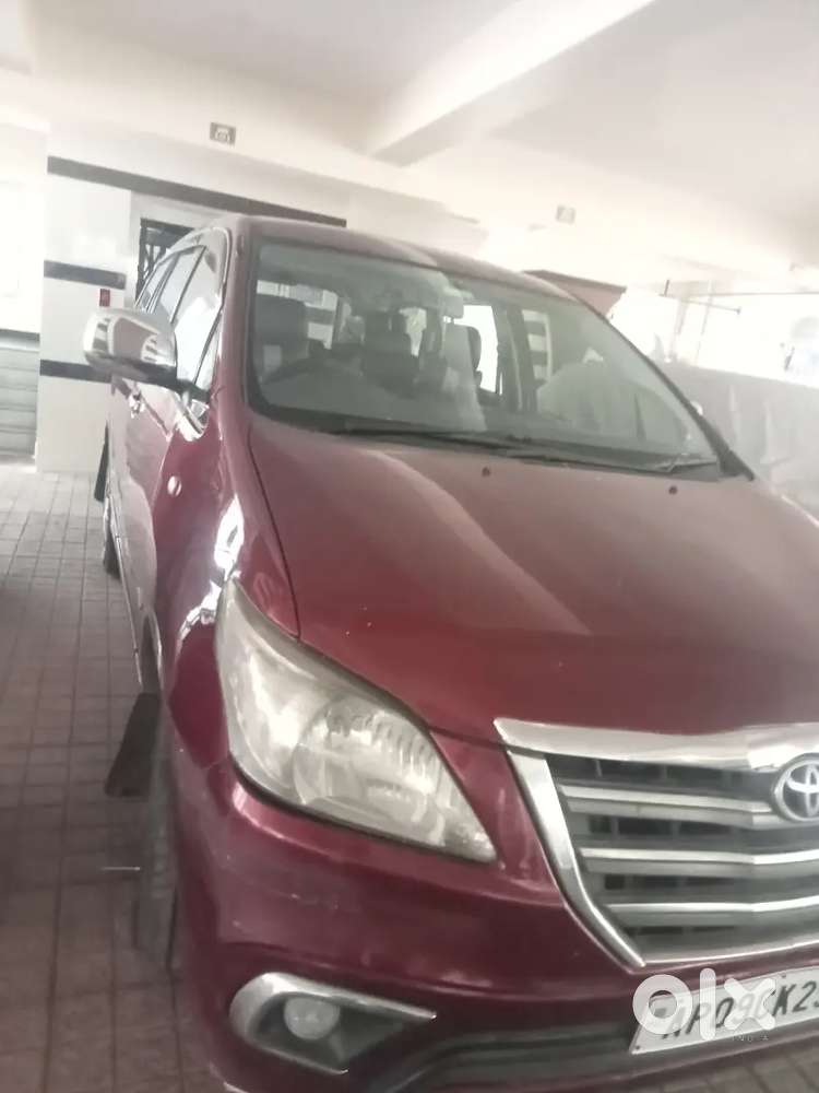 Toyota Innova 2012 Diesel Well Maintained