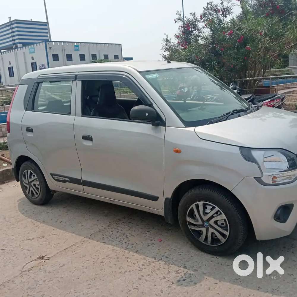 Good Condition Cng Car