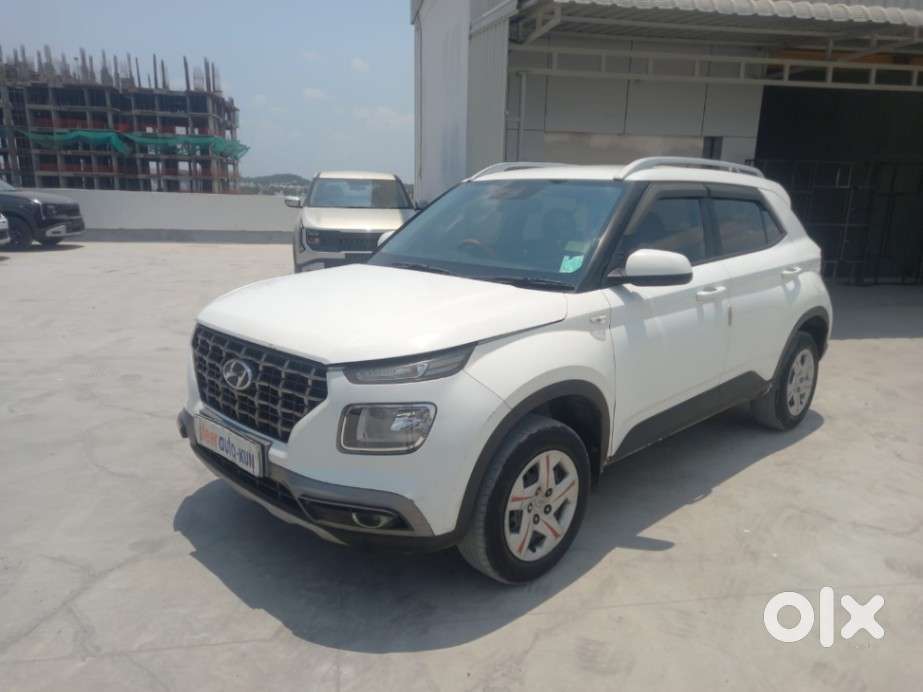 Hyundai Venue S, 2021, Petrol